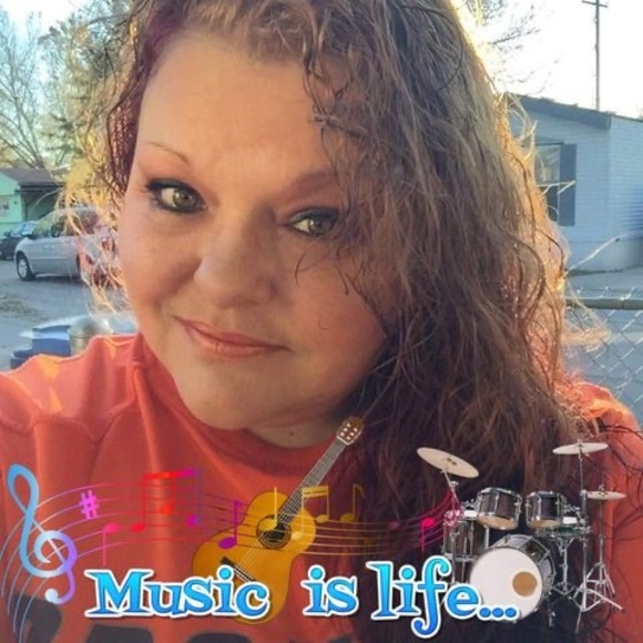 Meet your Posher, Pamela - Picture 1 of 1